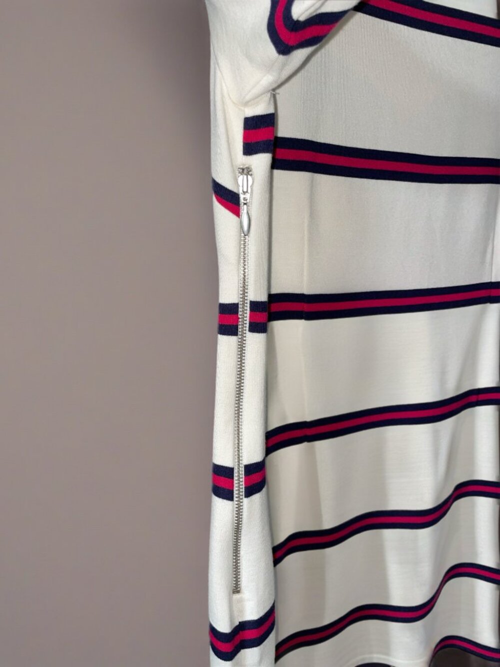 Banana Republic Lux Knit Boatneck Dress, Cream Red & Navy, 3/4 Sleeve, Side Zip - Picture 6 of 9
